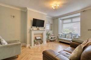 Lounge- click for photo gallery